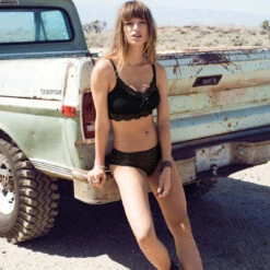 FREYA Brassière Sans Armatures Noire 17 FREYA Brassière Sans Armatures Noire -Aubade Soldes brassiere sans armatures freya lounge fancies black 8 1140x1140