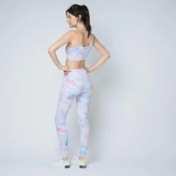 Ensemble Sport Brassière Asymétrique Et Legging Imprimé 11 Ensemble Sport Brassière Asymétrique Et Legging Imprimé -Aubade Soldes ensemble sport brassiere asymetrique et legging imprime 3200488 1 1200x1200