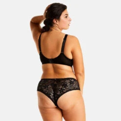 Soutien-gorge à Armatures Noir Shaker -Aubade Soldes soutien gorge a armatures noir shaker 3439410 6686930 30 1140x1140