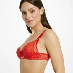 Soutien-gorge Ampliforme Coque Moulée Rouge 12 Soutien-gorge Ampliforme Coque Moulée Rouge -Aubade Soldes soutien gorge ampliforme coque moulee laura 3470552 6839142 42 1140x1140