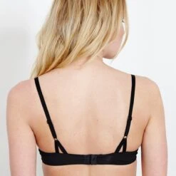 Soutien-Gorge Balconnet Lanière Noir -Aubade Soldes soutien gorge balconnet laniere iconic hypnose noir 51124 1200x1200
