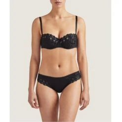 Aubade Soutien-gorge Corbeille Armatures Noir 11 Aubade Soutien-gorge Corbeille Armatures Noir -Aubade Soldes soutien gorge corbeille armatures noir 1227395 4 1200x1200