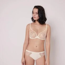 Soutien-gorge Décolleté Plongeant Armatures Ivoire -Aubade Soldes soutien gorge decollete plongeant armatures ivoire 1197805 5 1200x1200
