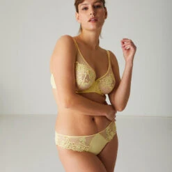 Soutien-gorge Décolleté Plongeant Armatures - Jaune -Aubade Soldes soutien gorge decollete plongeant armatures jaune 2892396 4 1140x1140
