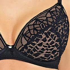 FREYA Soutien-gorge Plongeant à Armatures Noir -Aubade Soldes soutien gorge plongeant a armatures freya soiree lace black 2 1140x1140