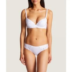 Aubade Soutien-gorge Plongeant Armatures Blanc 11 Aubade Soutien-gorge Plongeant Armatures Blanc -Aubade Soldes soutien gorge plongeant armatures blanc 1208649 4 1200x1200