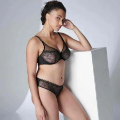 Soutien-gorge Plongeant Armatures - Noir -Aubade Soldes soutien gorge plongeant armatures noir 3405588 5 1140x1140