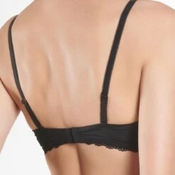 Aubade Soutien-gorge Plunge Coque Noir 9 Aubade Soutien-gorge Plunge Coque Noir -Aubade Soldes soutien gorge plunge coque noir 837459 4 1200x1200